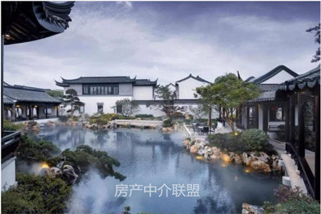 降价出售，5个阳台！三卧朝南，通透四房，东方今典D区